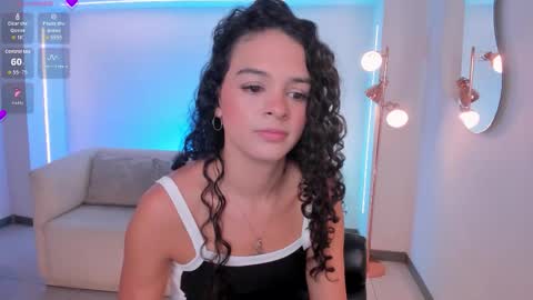 Snapshot of aprilrhodes_ chatting on October 25, 6:35 pm April Rhodes online show from October 25, 6:35 pm