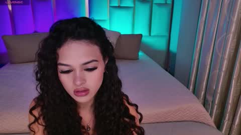 Snapshot of aprilrhodes_ chatting on November 11, 2:22 am April Rhodes online show from November 11, 2:22 am