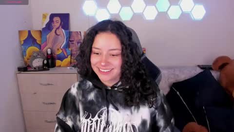 Snapshot of aqua_emilly chatting on May 24, 11:21 pm aqua emilly online show from May 24, 11:21 pm