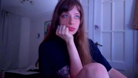 aqua_sultry online show from October 6, 5:10 pm