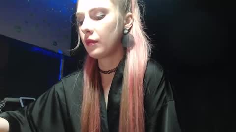 Snapshot of aqualen chatting on March 7, 3:20 pm aqualen online show from March 7, 3:20 pm