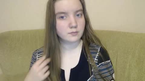 Josefin online show from October 15, 1:11 pm