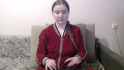 Josefin online show from March 29, 8:36 am