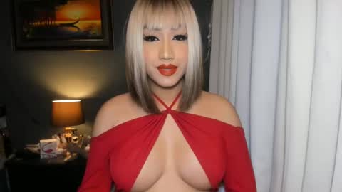 Snapshot of aqueenofcumxx chatting on March 1, 7:04 pm Alicia online show from March 1, 7:04 pm