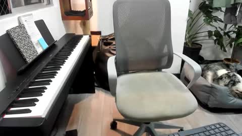 T. online show from April 10, 3:01 am