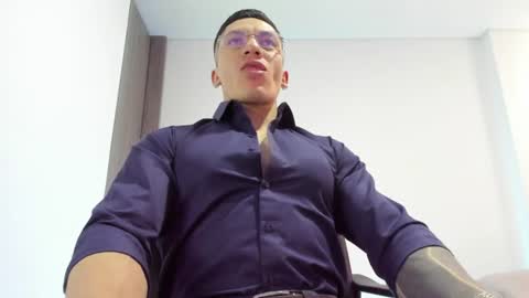 Jonathan online show from June 12, 5:45 pm