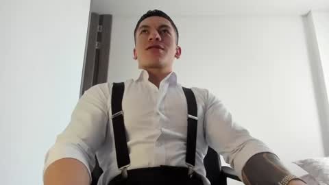 Snapshot of aquiles_51 chatting on June 18, 6:34 pm Jonathan online show from June 18, 6:34 pm