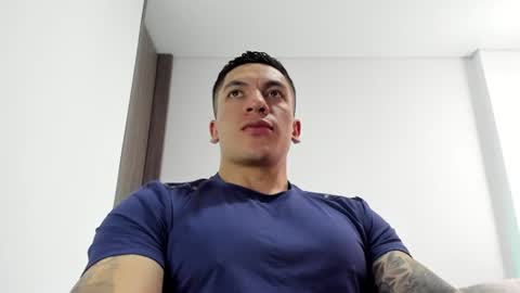 Snapshot of aquiles_51 chatting on June 24, 6:51 pm Jonathan online show from June 24, 6:51 pm