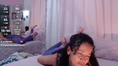 Nadia Cyel online show from January 17, 1:04 am