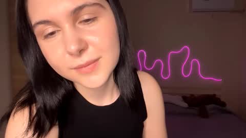 Emi online show from February 19, 4:47 pm