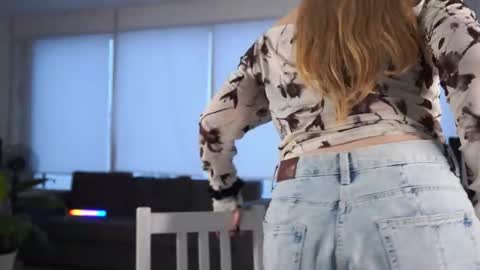 Valentina online show from December 3, 5:15 am