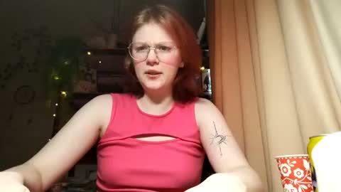 Snapshot of aracelisisofo chatting on July 15, 12:10 pm Sarah online show from July 15, 12:10 pm