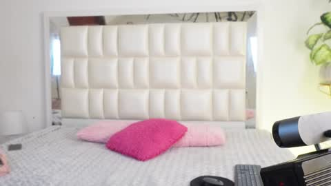   online show from February 21, 5:13 am