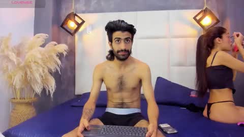 Snapshot of arah_issaa chatting on October 30, 10:32 pm arah_issaa online show from October 30, 10:32 pm