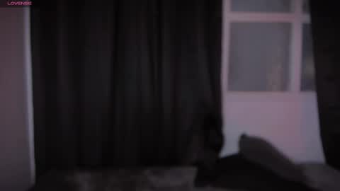 Snapshot of aramjones chatting on September 14, 5:34 pm Aram 3 online show from September 14, 5:34 pm