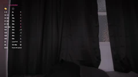 Snapshot of aramjones chatting on September 22, 6:10 pm Aram 3 online show from September 22, 6:10 pm