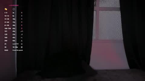 Snapshot of aramjones chatting on September 30, 6:57 pm Aram 3 online show from September 30, 6:57 pm