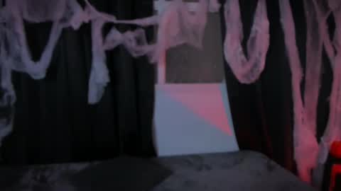 Snapshot of aramjones chatting on October 15, 6:30 pm Aram 3 online show from October 15, 6:30 pm