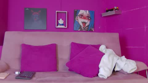 Snapshot of aranza_ross chatting on November 25, 12:27 pm Aranza online show from November 25, 12:27 pm