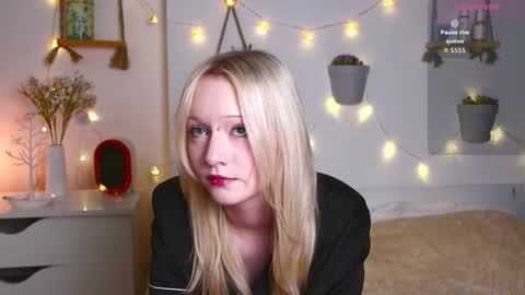 Jenny online show from September 28, 7:36 am