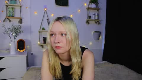 Jenny online show from October 4, 7:28 am