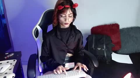 Ardat lili69 online show from January 25, 3:41 pm