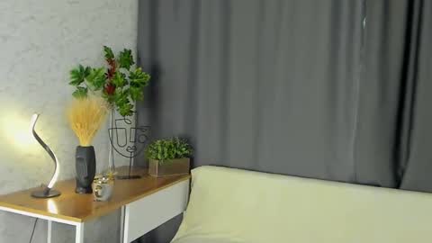 Snapshot of ardellfraker chatting on October 11, 4:22 am Amy online show from October 11, 4:22 am