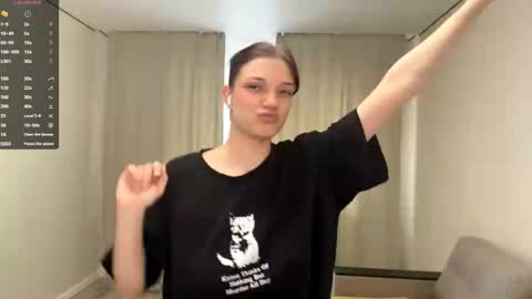 Caroline online show from March 27, 10:48 am