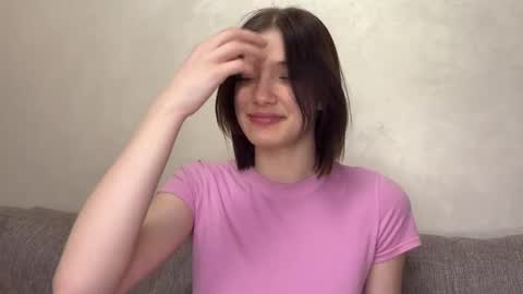 Caroline online show from March 31, 6:41 pm