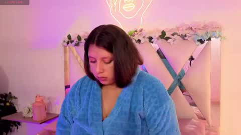 PEACH  online show from June 30, 4:02 am