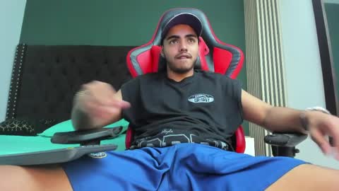 ares_pain_ online show from April 10, 7:29 pm