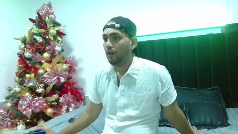 Snapshot of aresandapolo_ chatting on December 1, 11:25 pm aresandapolo_ online show from December 1, 11:25 pm