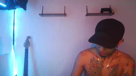 Snapshot of aress_1 chatting on October 10, 3:05 am Ares online show from October 10, 3:05 am