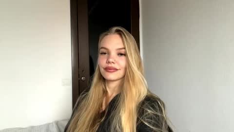 Amelia online show from November 7, 5:51 am