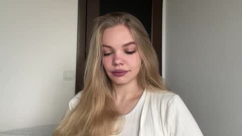 Amelia online show from November 28, 5:54 am