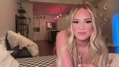 Ari  online show from June 2, 2:57 am