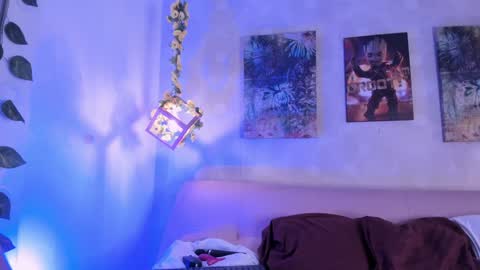 Snapshot of ari_baker chatting on December 6, 1:07 am Arianna Baker online show from December 6, 1:07 am