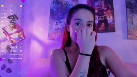 Snapshot of ari_baker chatting on January 16, 1:06 am Arianna Baker online show from January 16, 1:06 am
