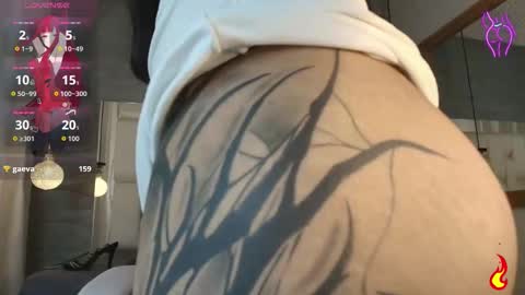 Ari  online show from October 31, 3:18 am