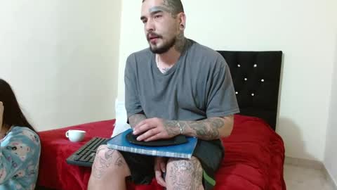 Snapshot of aria_and_nick chatting on February 3, 3:37 am ARIA AND. NICK online show from February 3, 3:37 am