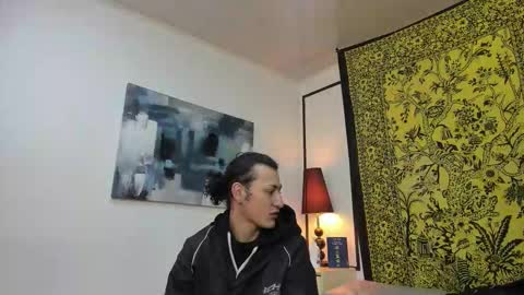 Snapshot of aria_and_orien chatting on October 9, 10:57 am aria y orien online show from October 9, 10:57 am