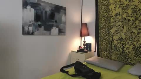 Snapshot of aria_and_orien chatting on November 15, 11:07 am aria y orien online show from November 15, 11:07 am