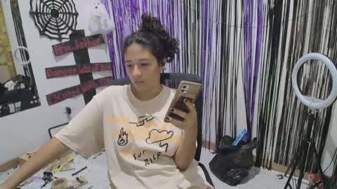 aria_arthur online show from October 14, 9:43 am