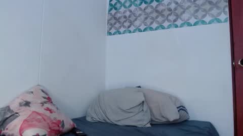 AriaBronw online show from November 5, 1:44 pm