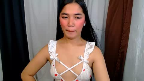 Snapshot of aria_fucks chatting on June 29, 4:18 pm ARIA online show from June 29, 4:18 pm