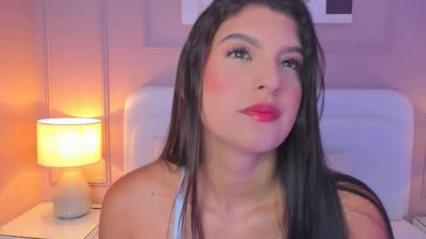 Snapshot of aria_greco chatting on March 4, 11:22 pm Aria online show from March 4, 11:22 pm