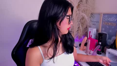 Aria Jones online show from February 9, 9:19 pm