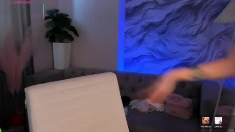 aria_mila online show from April 14, 3:12 am