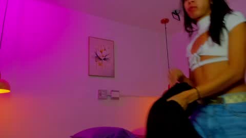 Snapshot of aria_millers1 chatting on April 24, 11:01 am aria_millers1 online show from April 24, 11:01 am