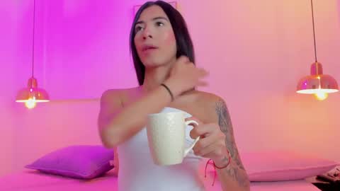 Snapshot of aria_millers1 chatting on May 14, 11:39 am aria_millers1 online show from May 14, 11:39 am
